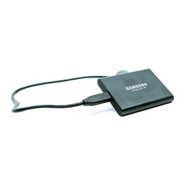 SSD externo USB-C para guardar modelos